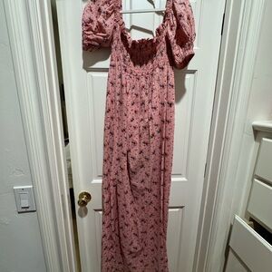 Chic Pink Floral Maxi Dress